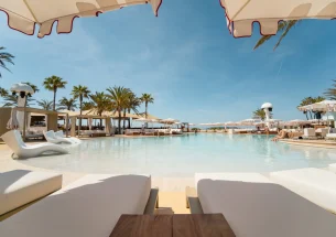 Destino Five Ibiza Playa Pacha 1 1 1920x1280.jpg